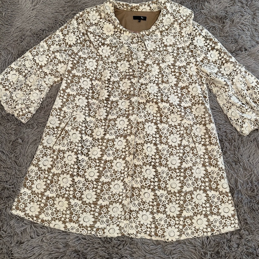 Women’s Ryu Floral Lace Overlay Coat